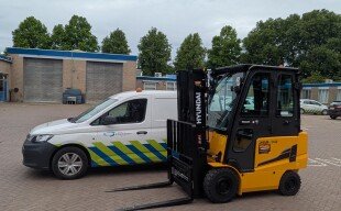 Levering nieuwe Hyundai 25B-9U elektrische heftruck
