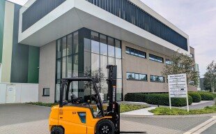 Levering nieuwe Hyundai 30BE-X elektrische heftruck