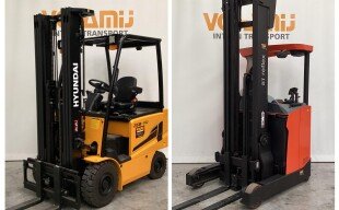 Levering Hyundai 25B-9U elektrische heftruck & Toyota RRE140HE reachtruck