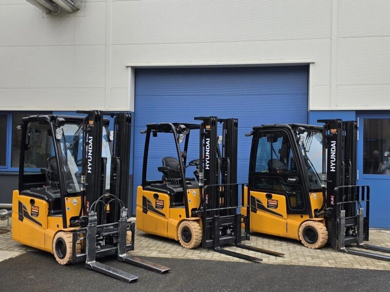 Levering nieuwe Hyundai elektrische heftrucks