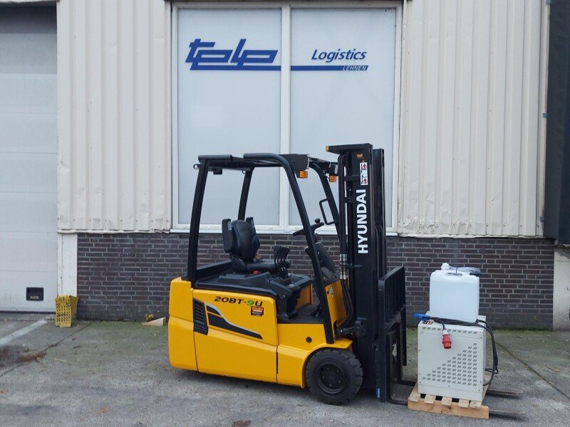Levering Hyundai 20BT-9U elektrische heftruck